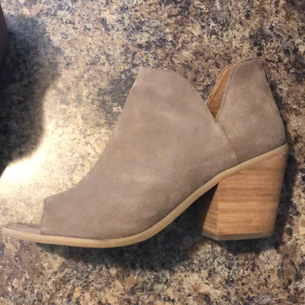 Susina open toe bootie
